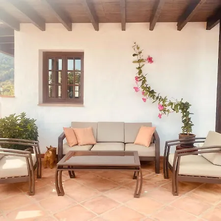 Private With Pool And Amazing Views Villa