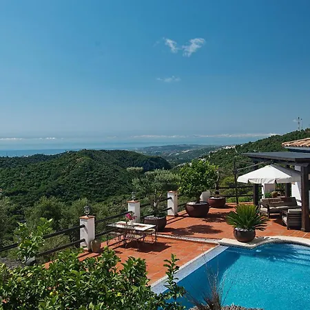 Private With Pool And Amazing Views Casares