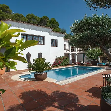 Private With Pool And Amazing Views Villa