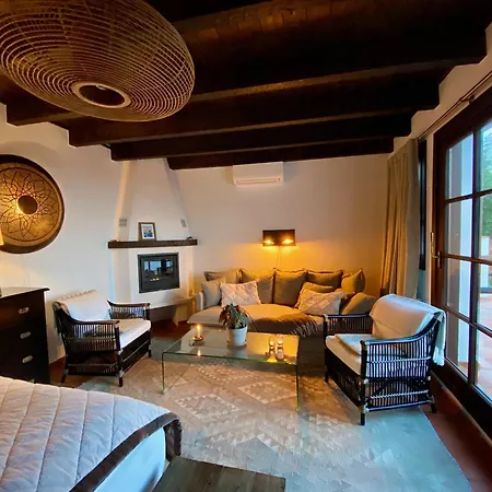 Private With Pool And Amazing Views Villa