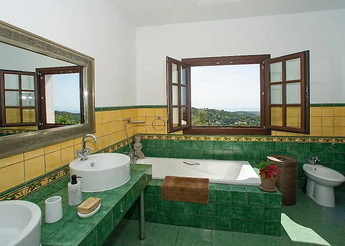 Private With Pool And Amazing Views Villa