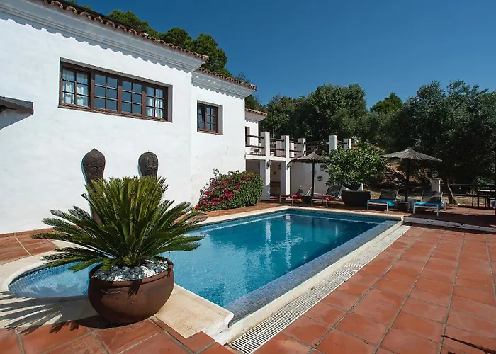 Private With Pool And Amazing Views