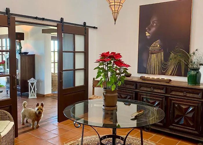 Private With Pool And Amazing Views