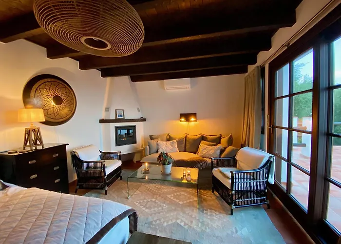 Private With Pool And Amazing Views Villa