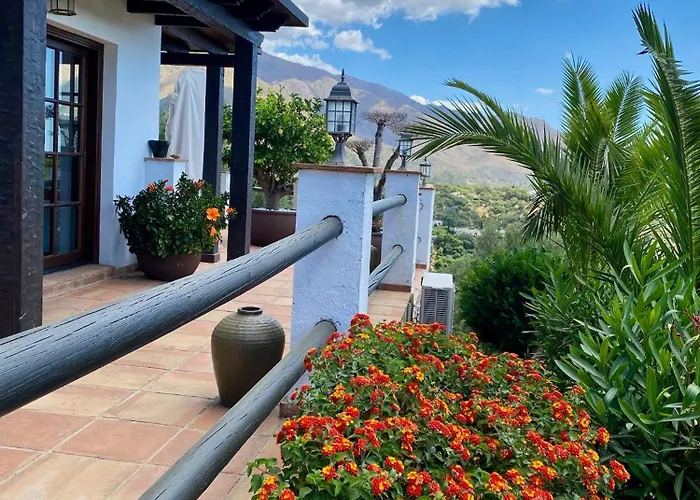 Private With Pool And Amazing Views Villa