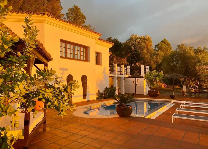 Private With Pool And Amazing Views Villa
